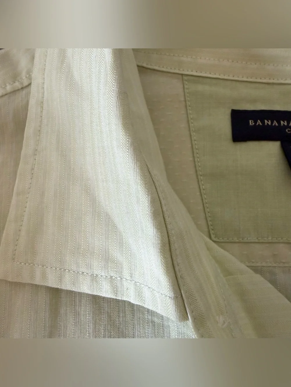 Banana Republic Pale Mint Lime Green Long-Sleeve Dress Shirt size Large